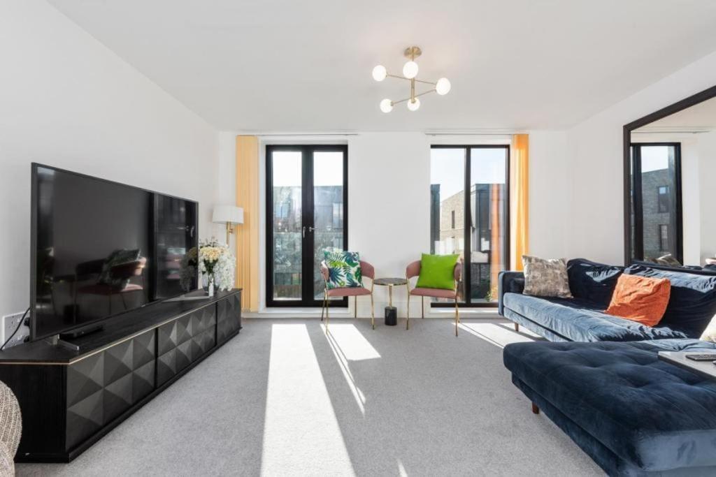 Villa Amazing New Built Townhouse With Garden In London Hendon Exterior foto